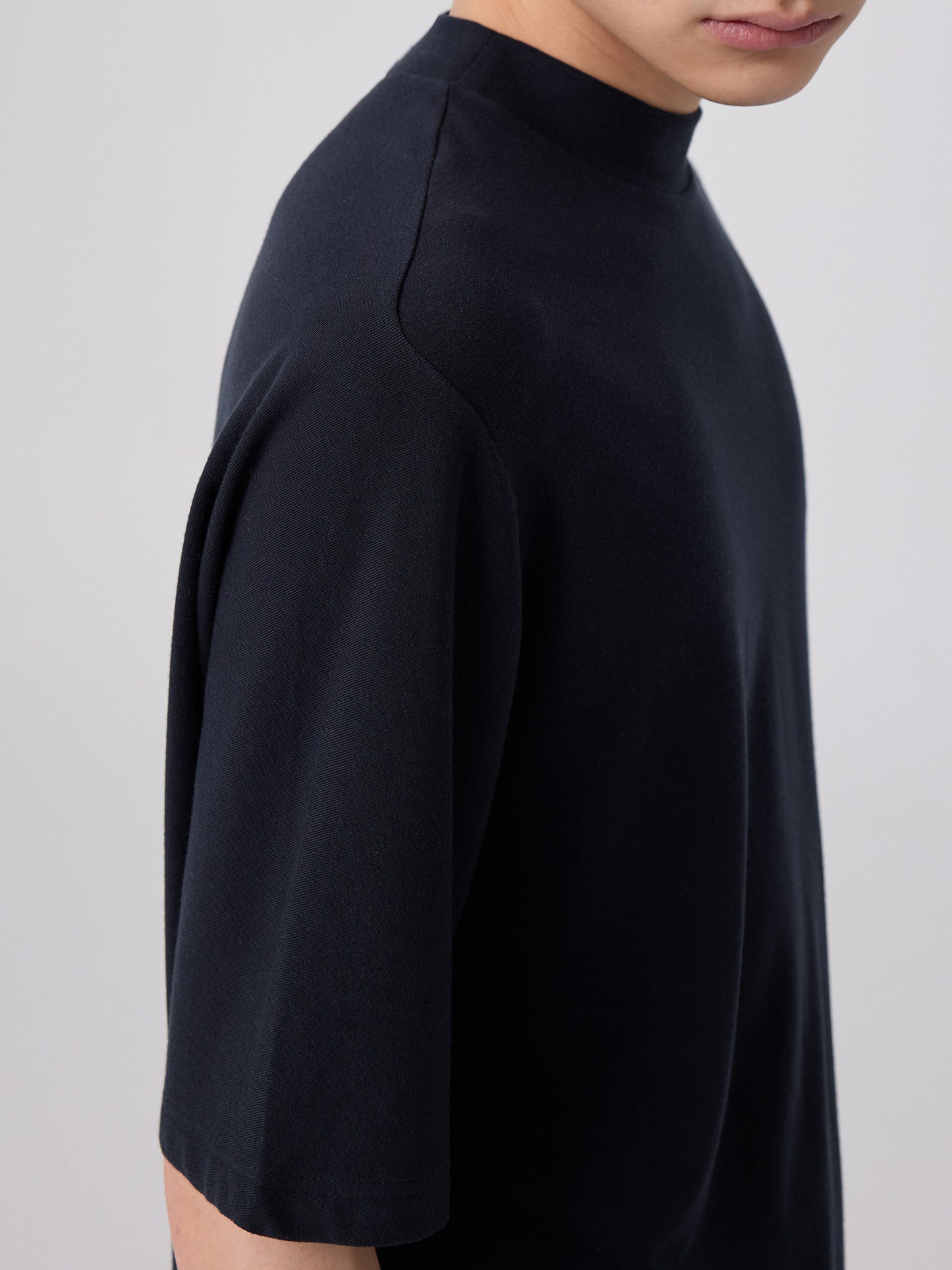 Mock Neck slim fit T-Shirt