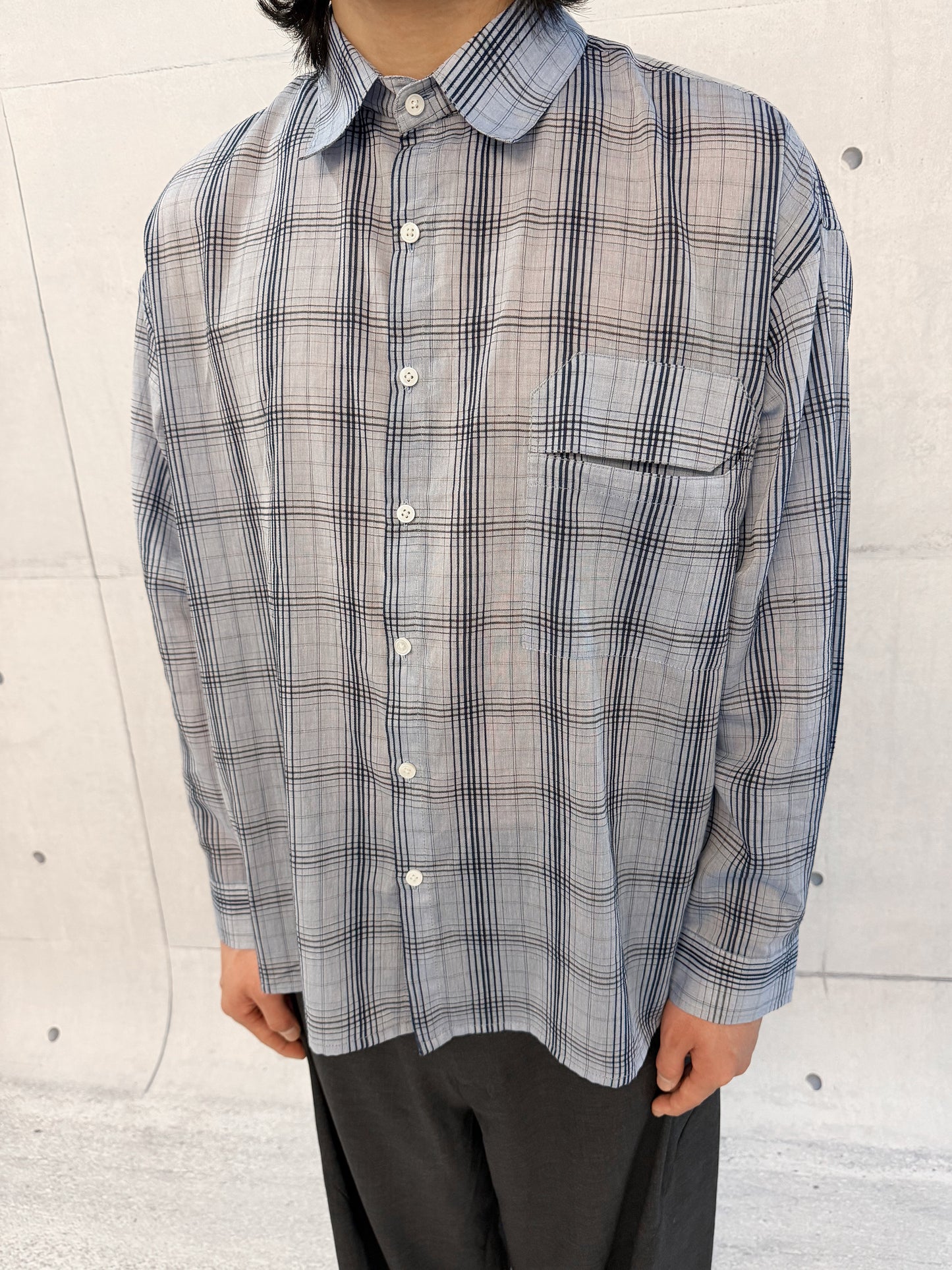 Plaid cut pocket long sleeve shirt