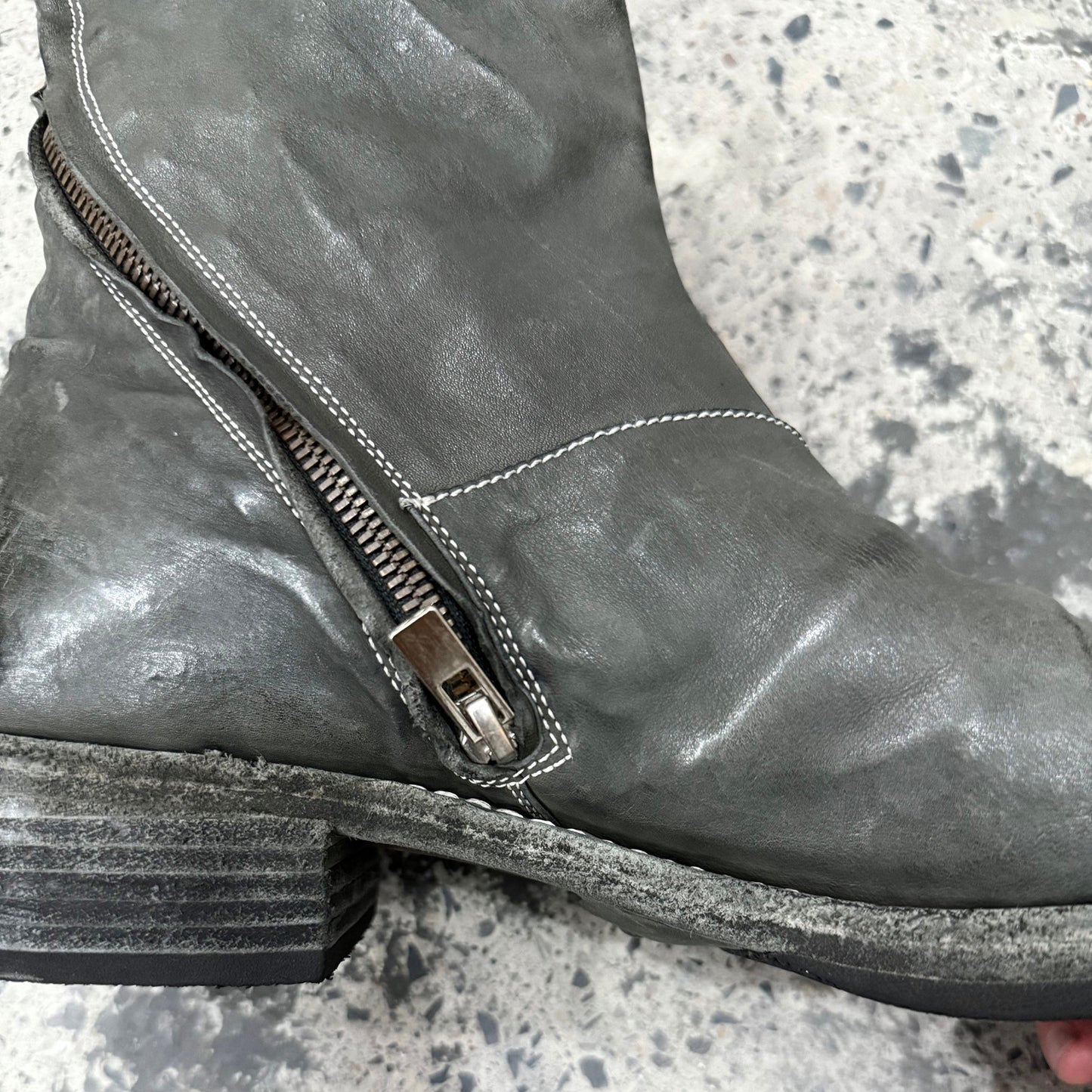 Distressed Swivel Zip Chelsea Leather Boots