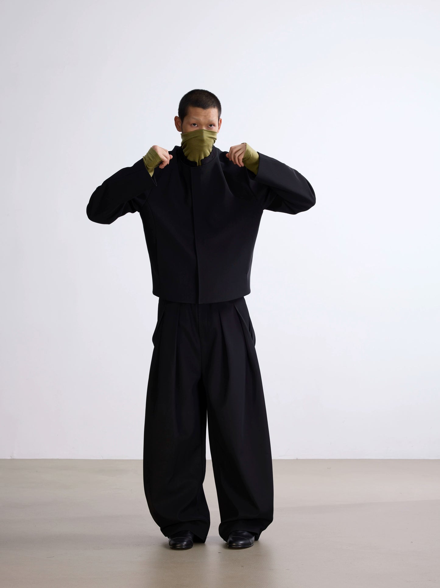 3D cut sweatpants trouser S09