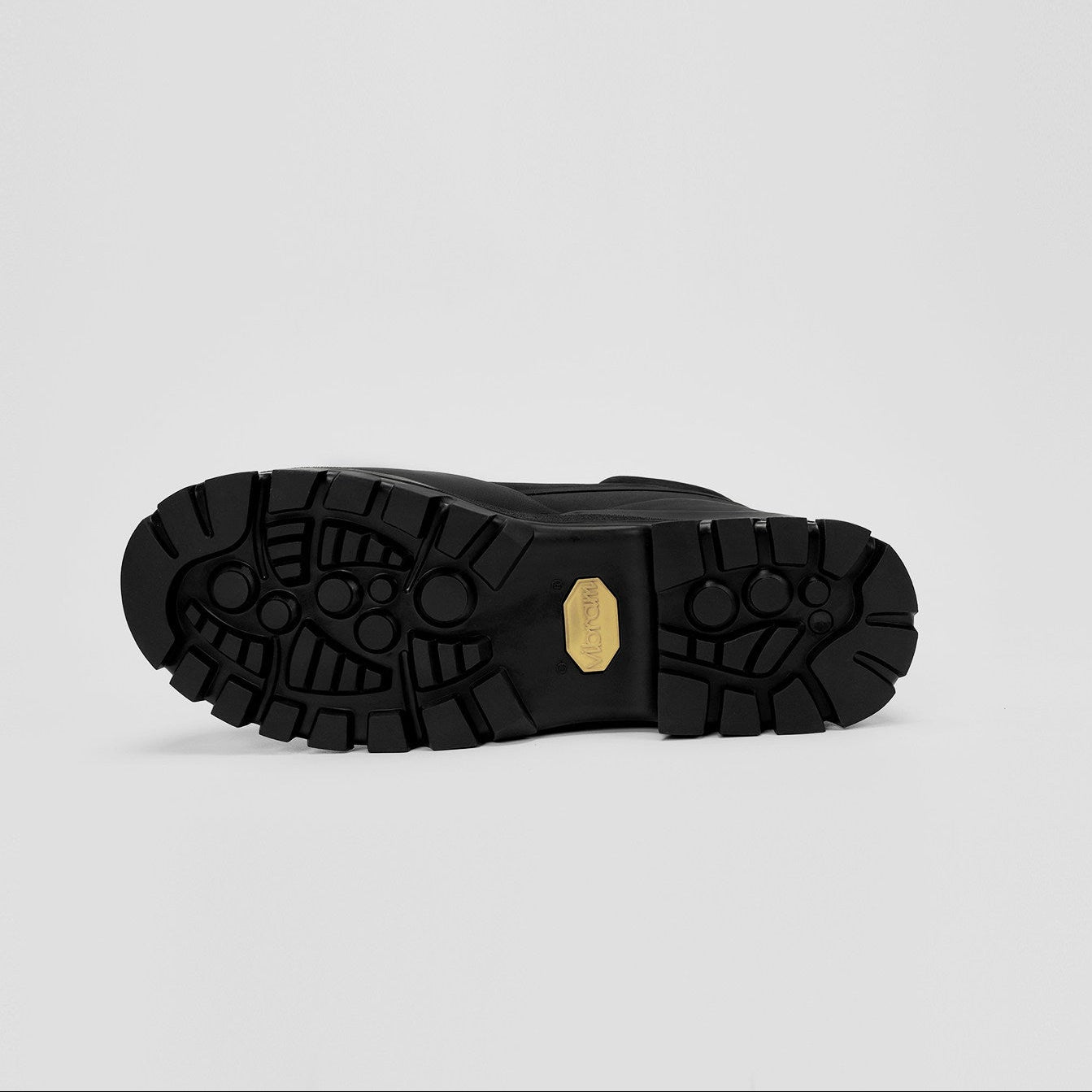 Streamline V-sole retro shoes