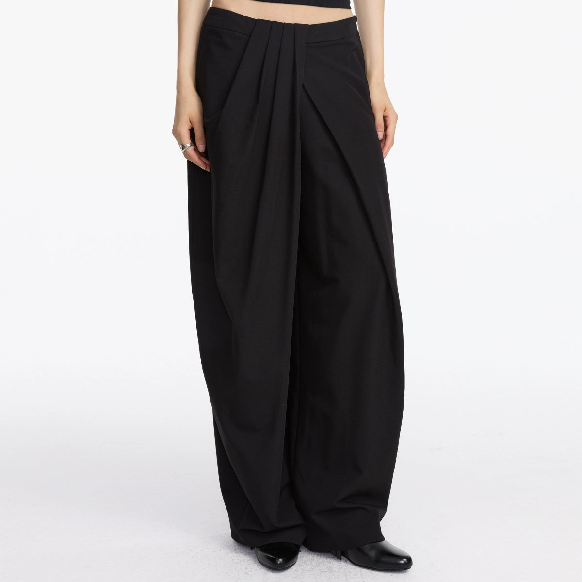 Irregular Waist Pleated Loose Trouser