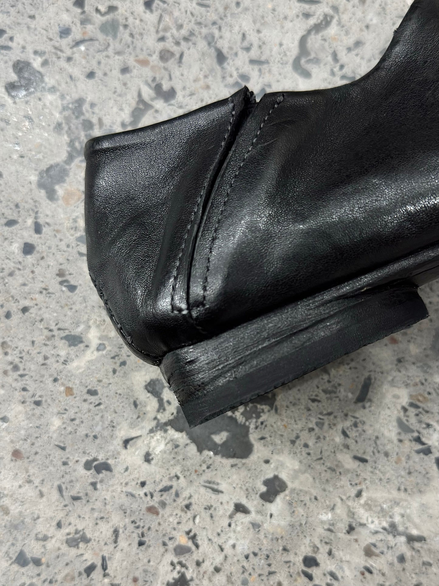 Kangaroo Leather Split-Toe Tabi shoes