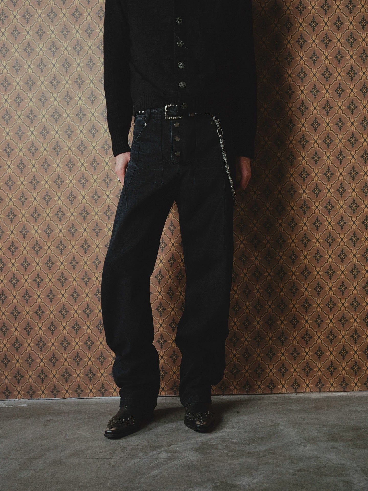 Lightning Placket Baffle Scimitar Washed Jeans