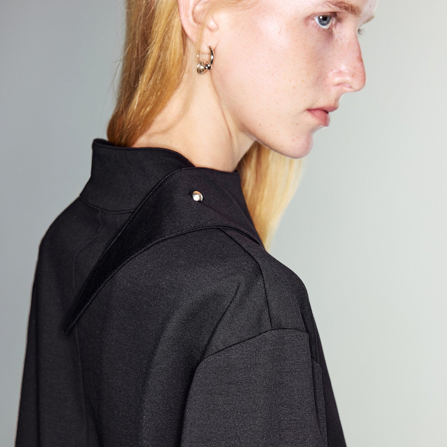 Flag-shaped long-sleeved T-shirt