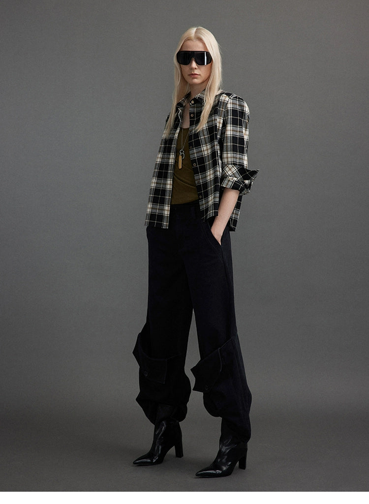 Patch pocket curved cargo pants