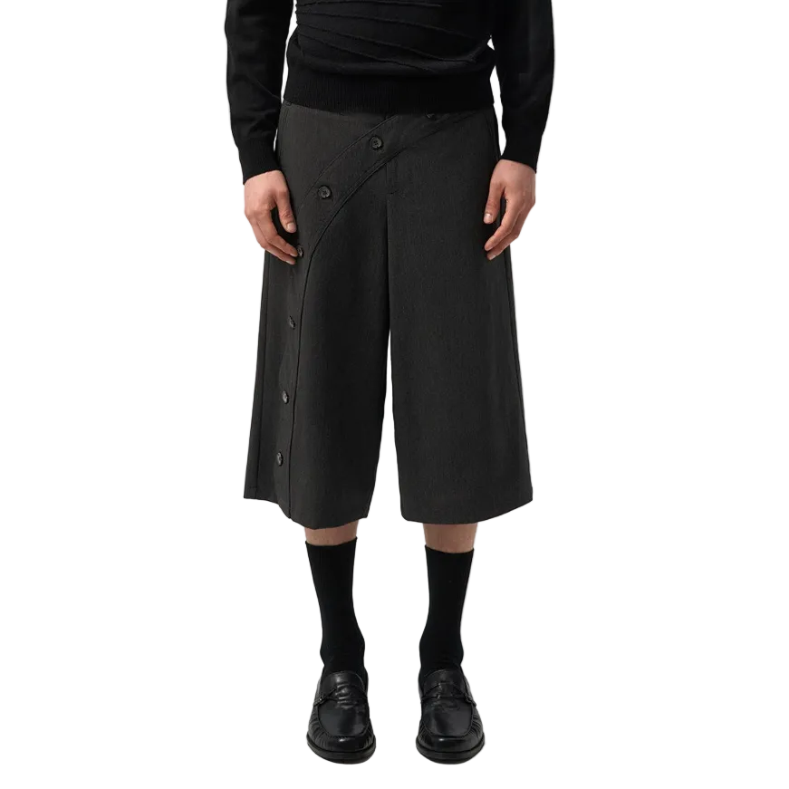 Slanted button 3D Cut Suit Shorts