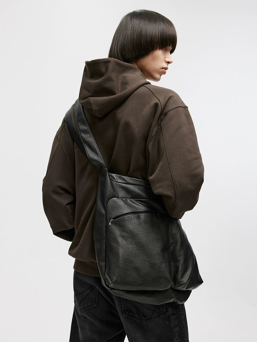 COMMUTER LEATHER SHOULDER BAG