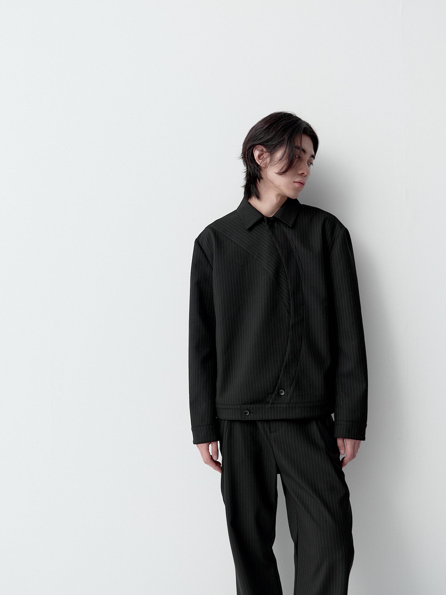 Curved placket striped jacket