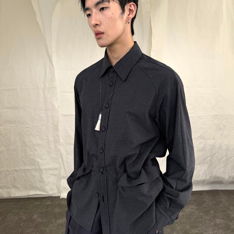 Back pleats long-sleeved shirt