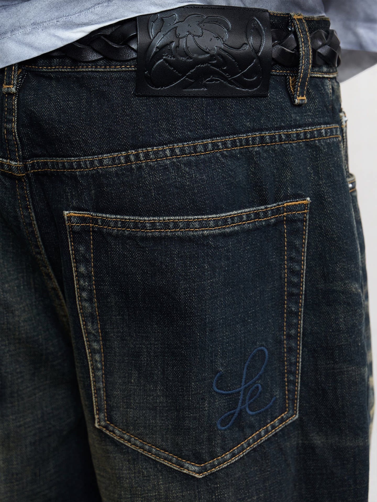 Vintage washed jeans