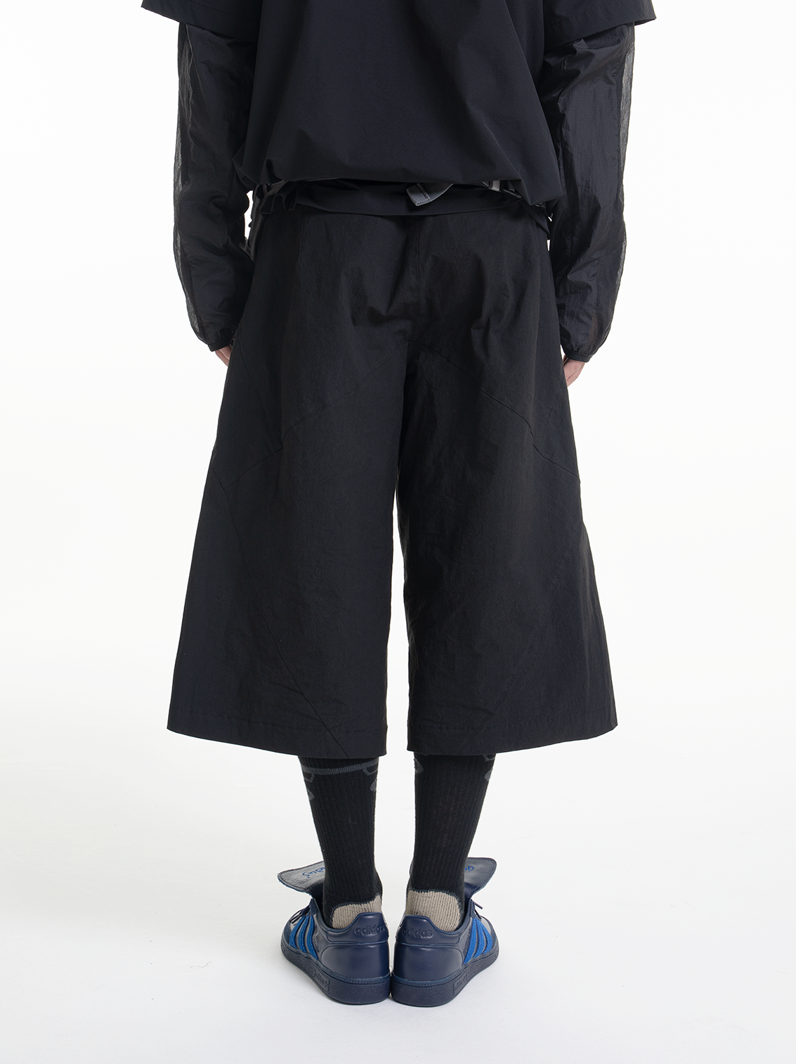 Loose Fit Cropped Trouser