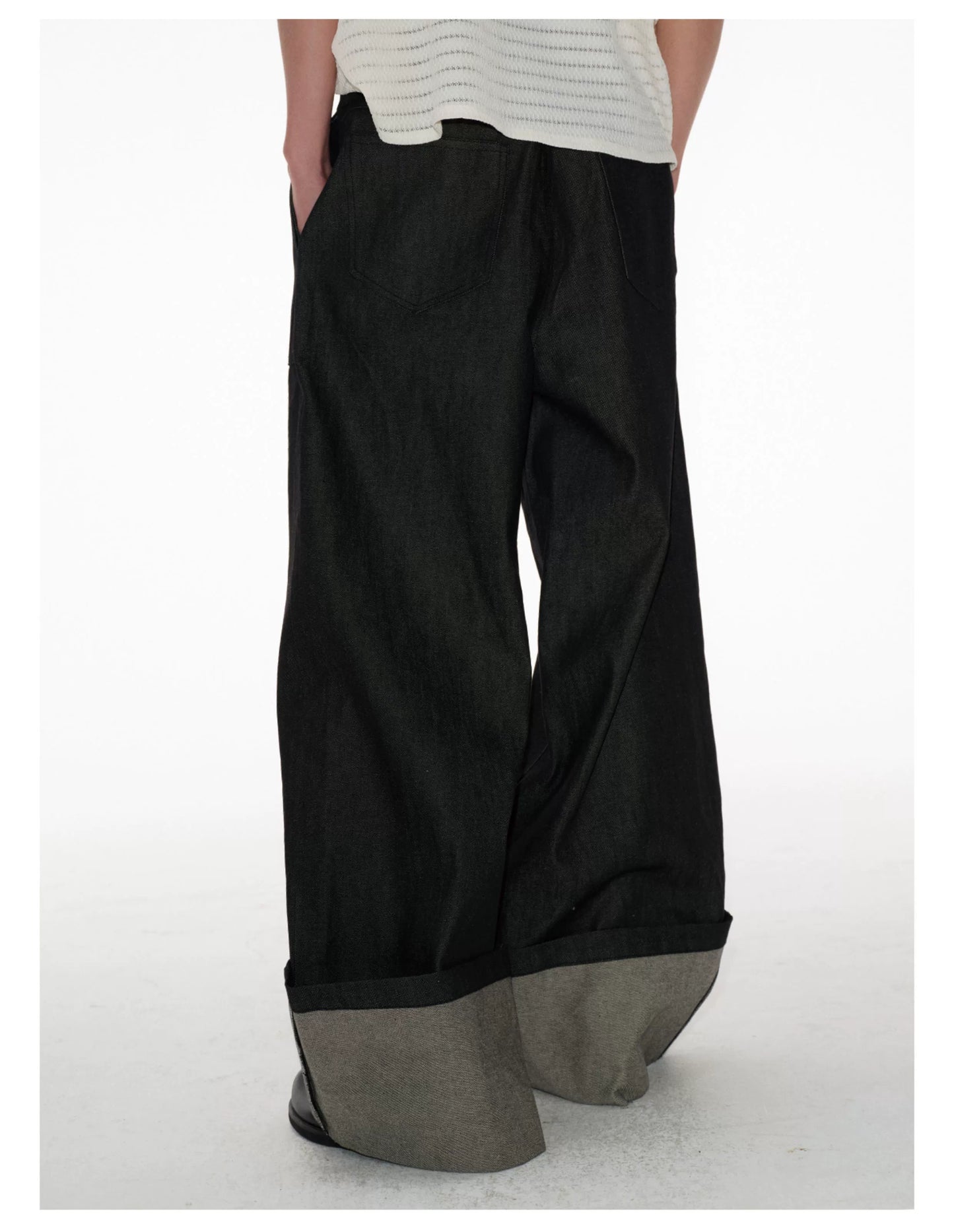 Mid-rise Wide Leg Cow Jeans