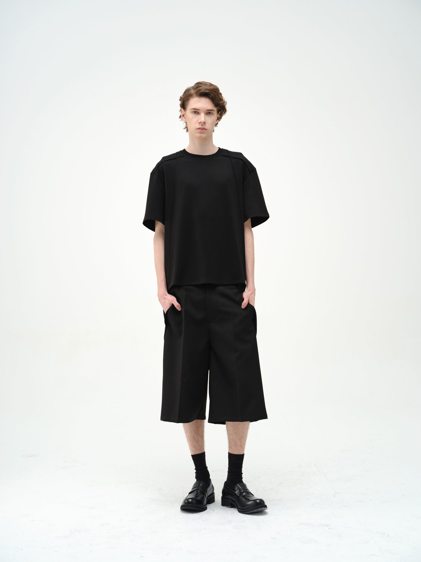 Structure division short sleeve t-shirt