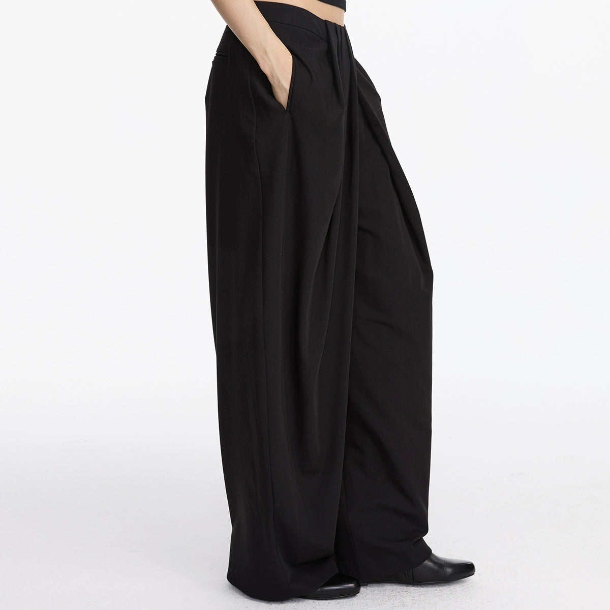 Irregular Waist Pleated Loose Trouser