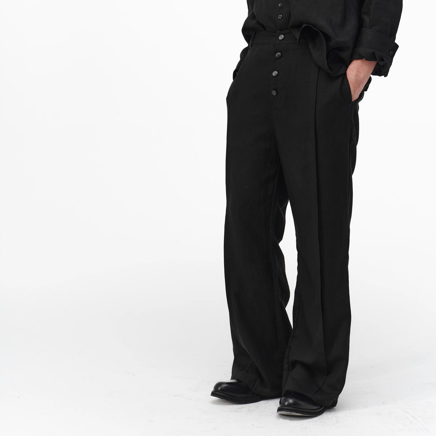 Vertical pleats draped trousers