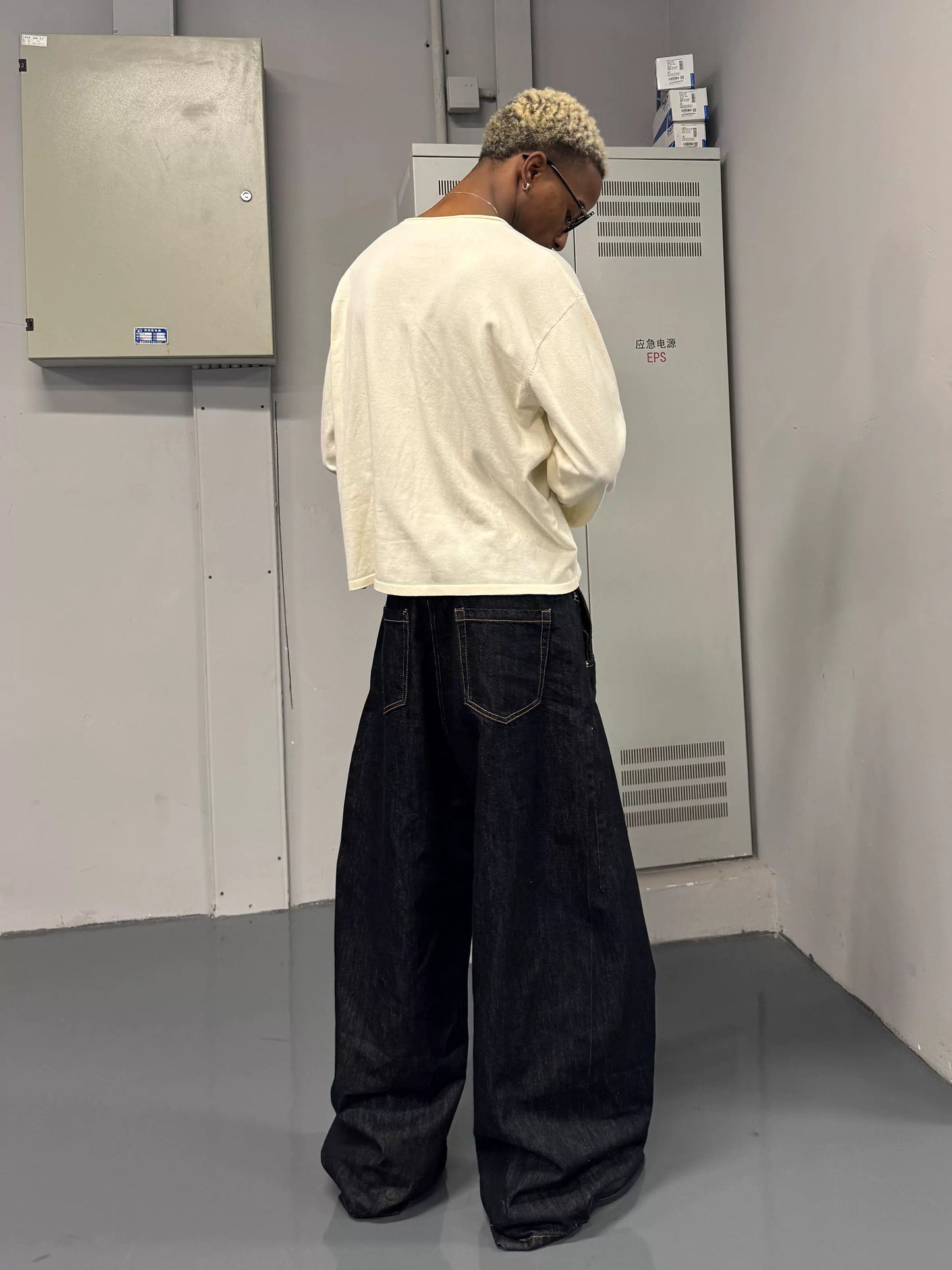 Cuffs raw jeans
