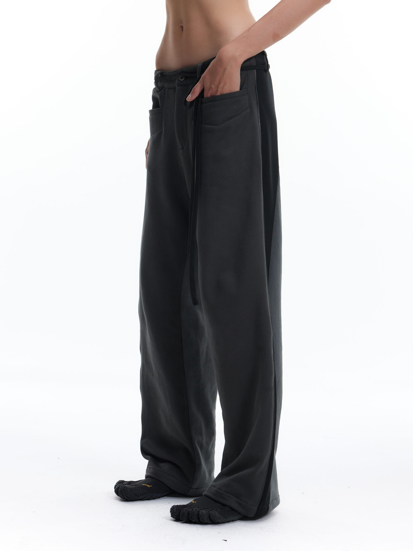 Leather rope sweatpants