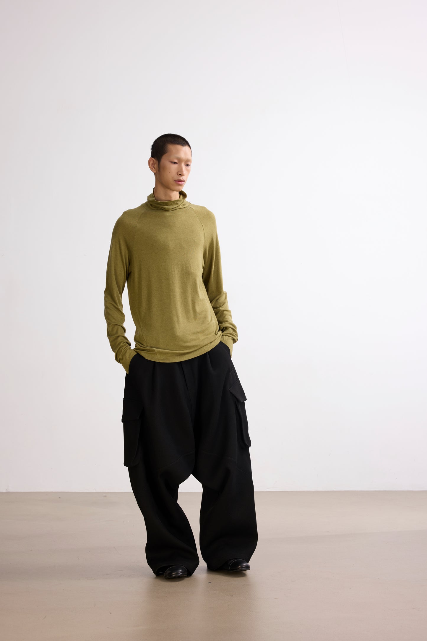 Wool high-neck "mask" Knit