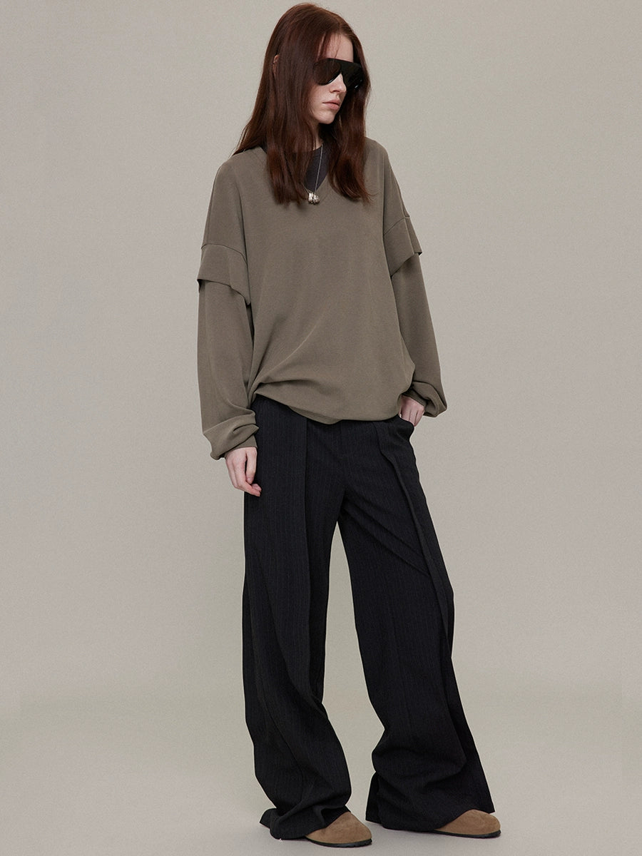 V-neck double sleeve T-shirt