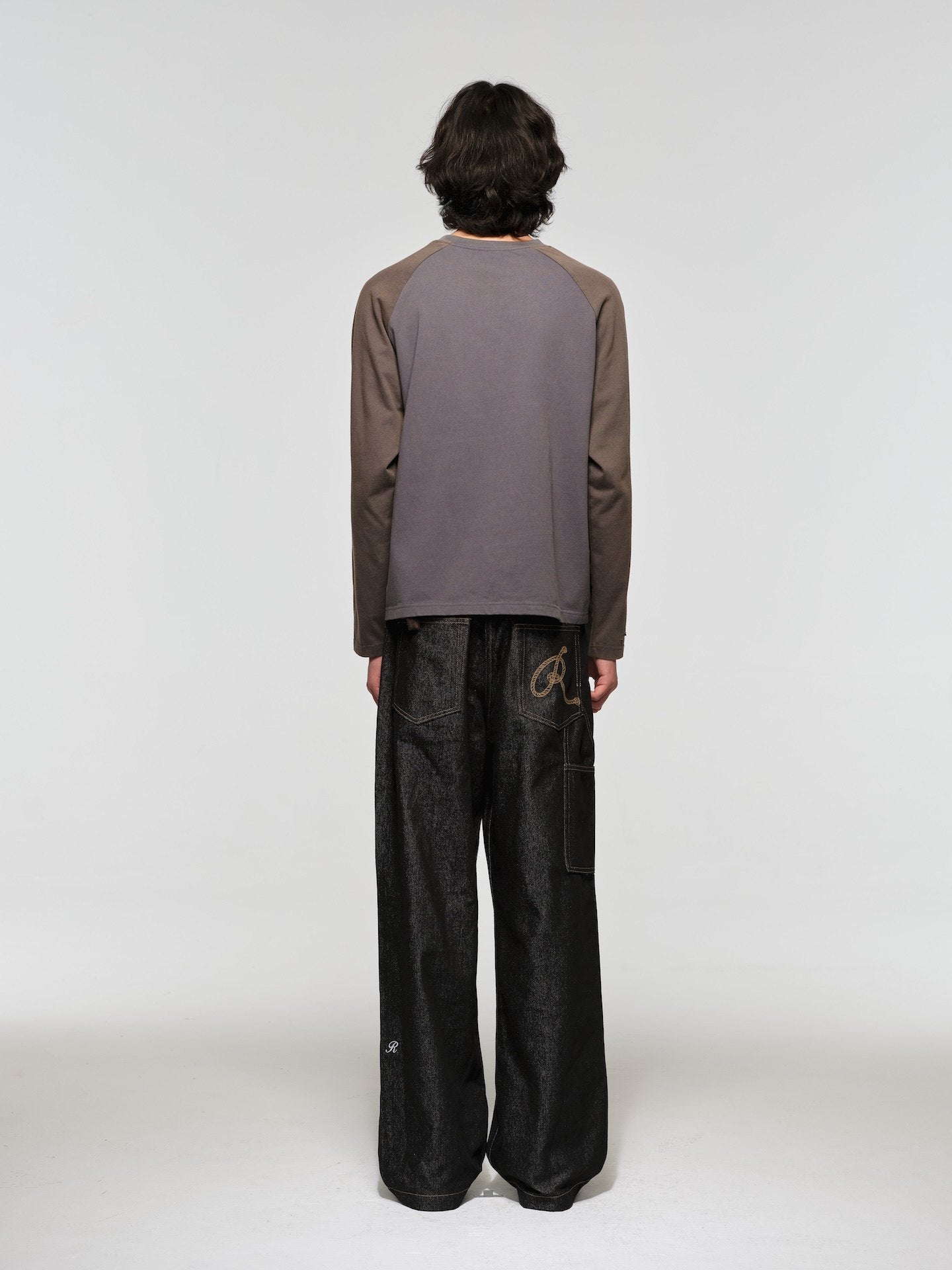 BETRAYAL* distressed wash long sleeve t-shirt