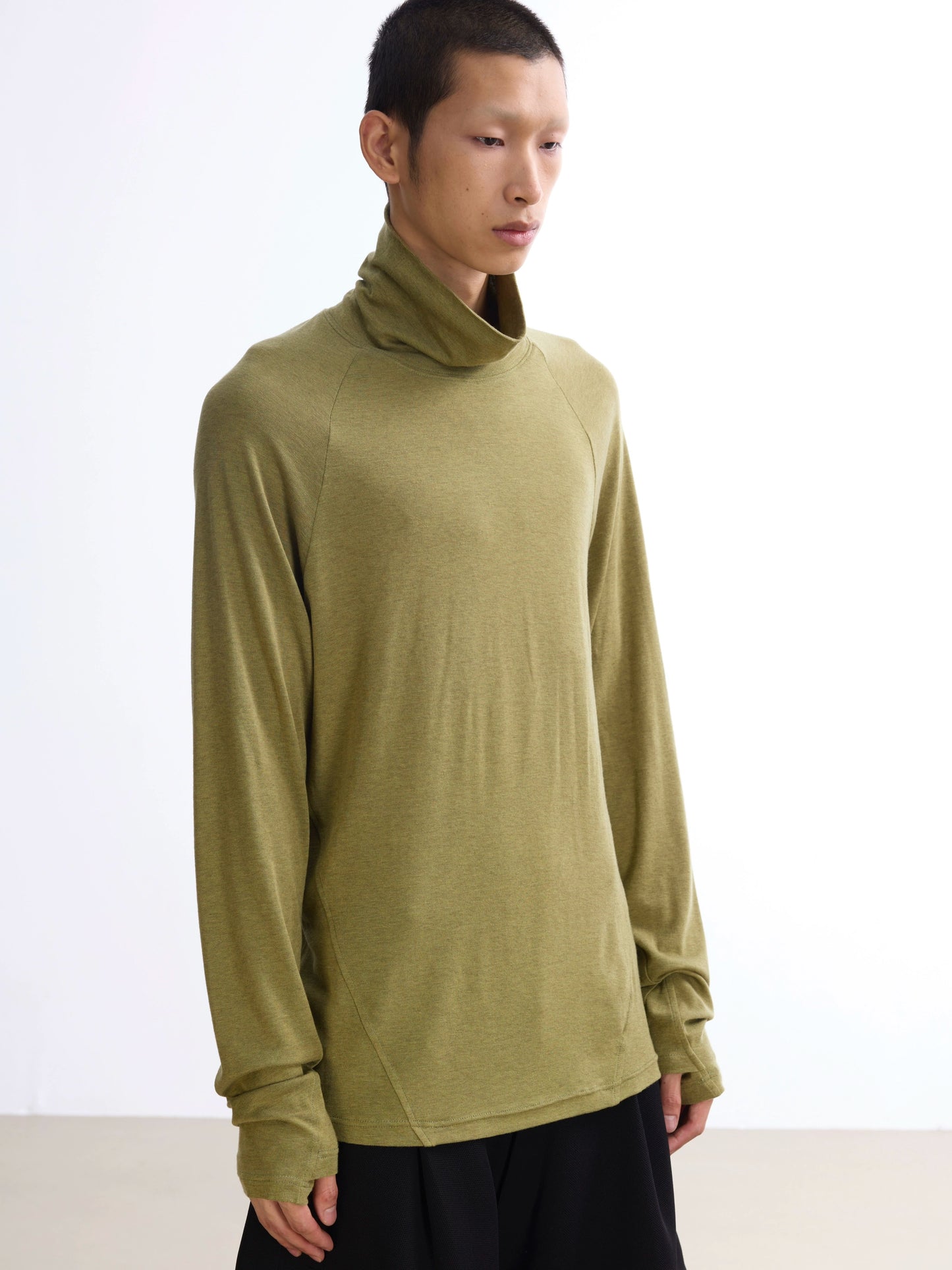 Wool high-neck "mask" Knit