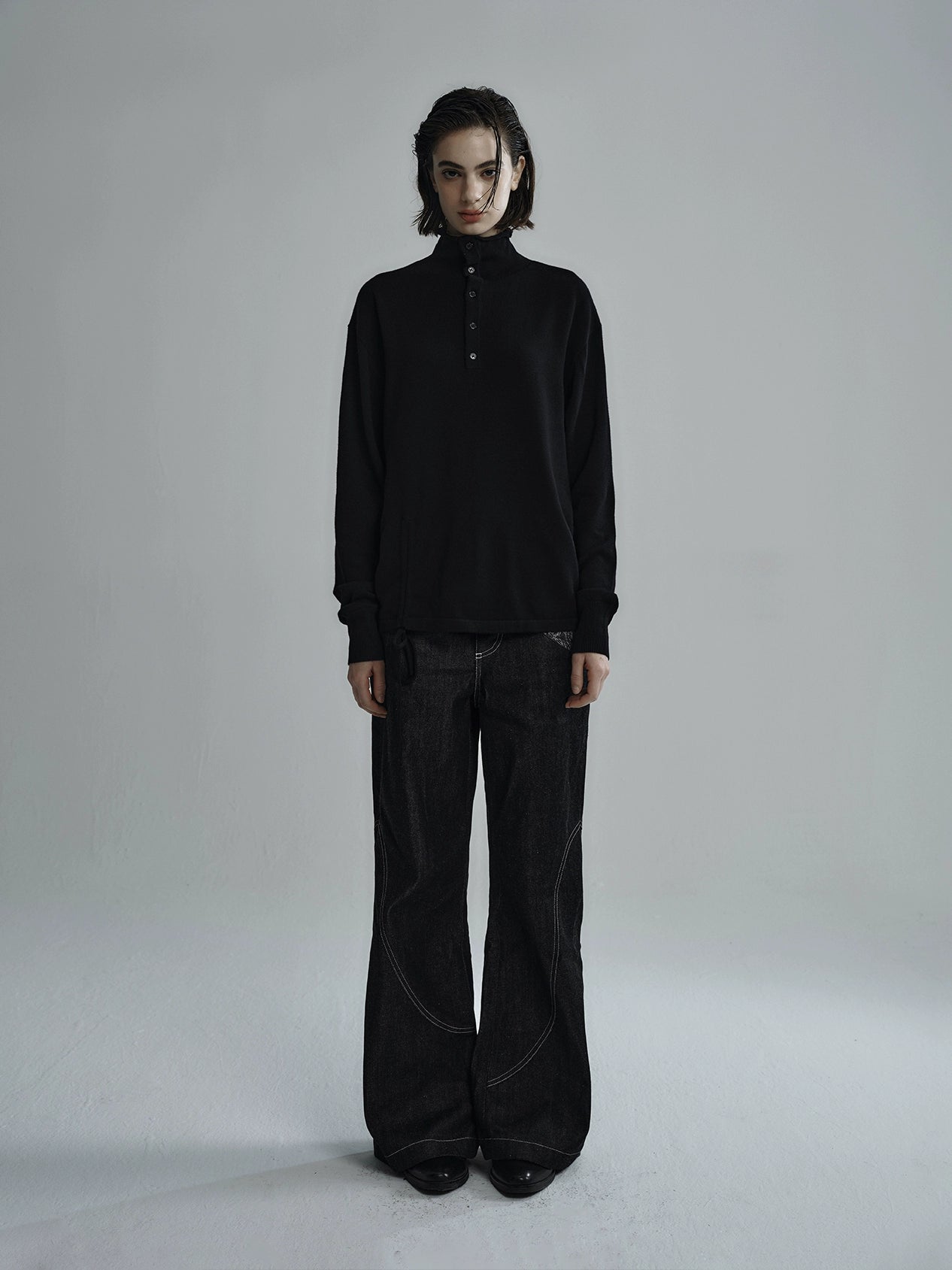 "Folded" Embroidery Wool Knit