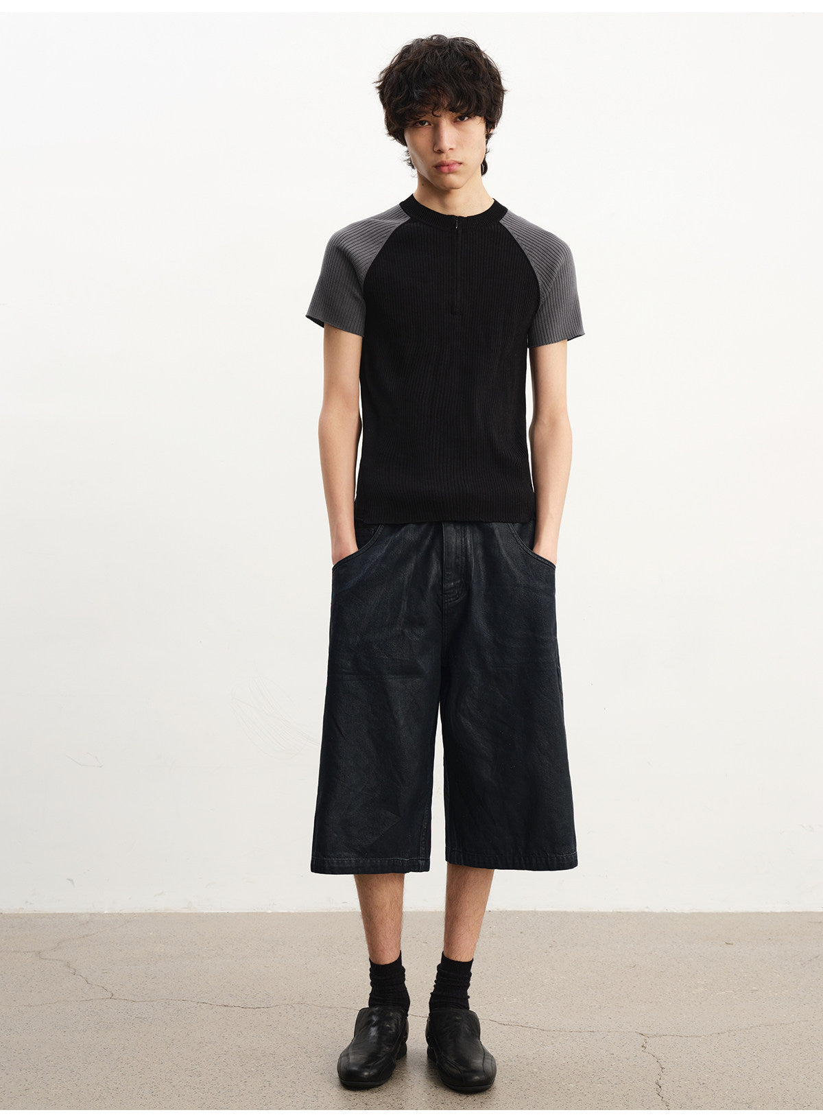 Waxed denim cropped pants