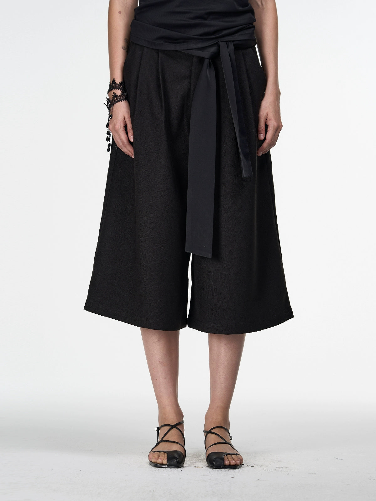 Ribbon pleated Shorts