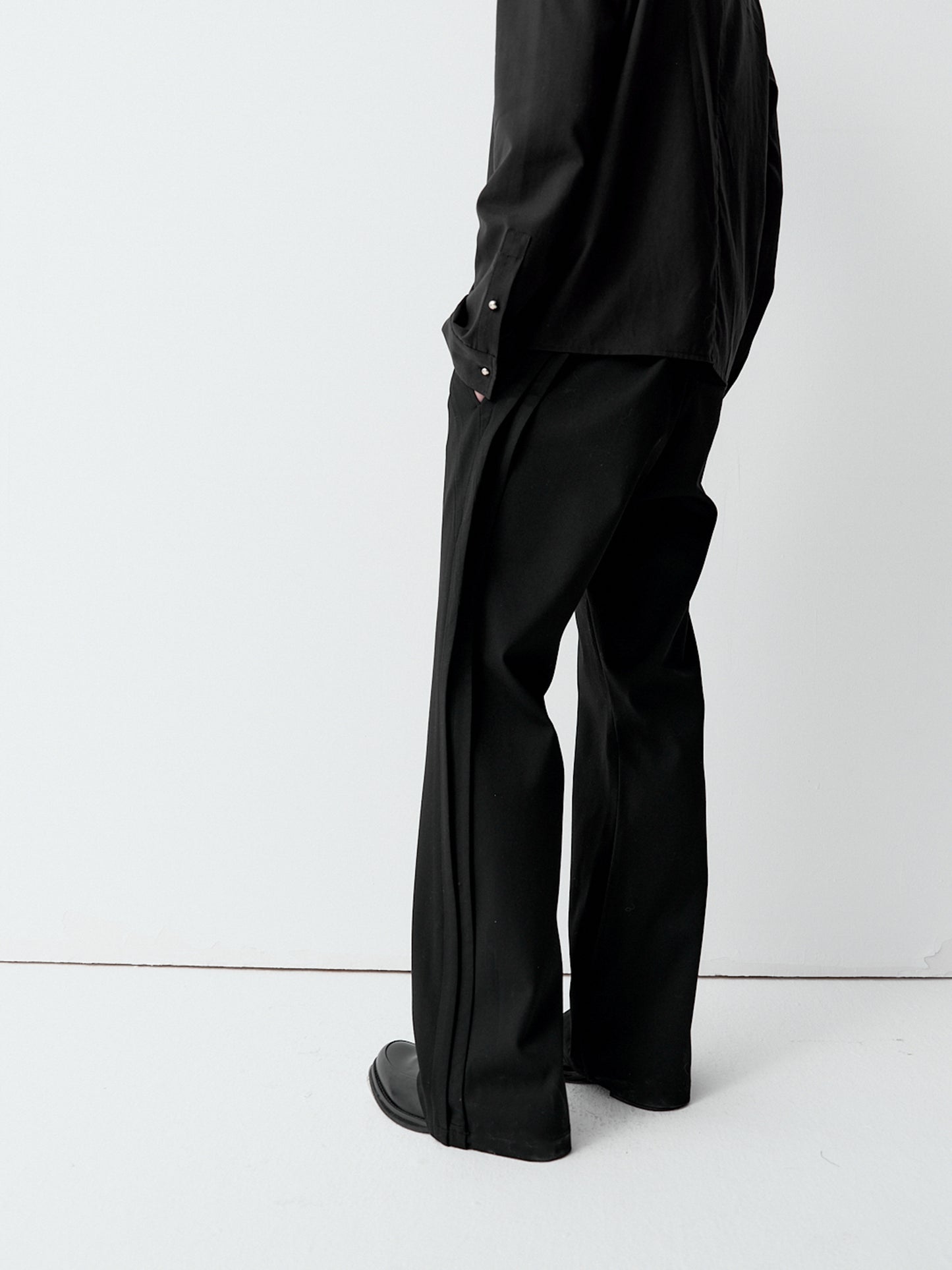 Curved multi-layer boot trousers