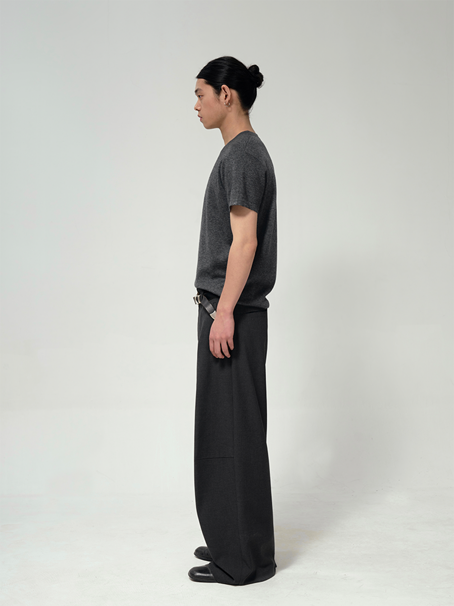 Scimitar pleated trousers