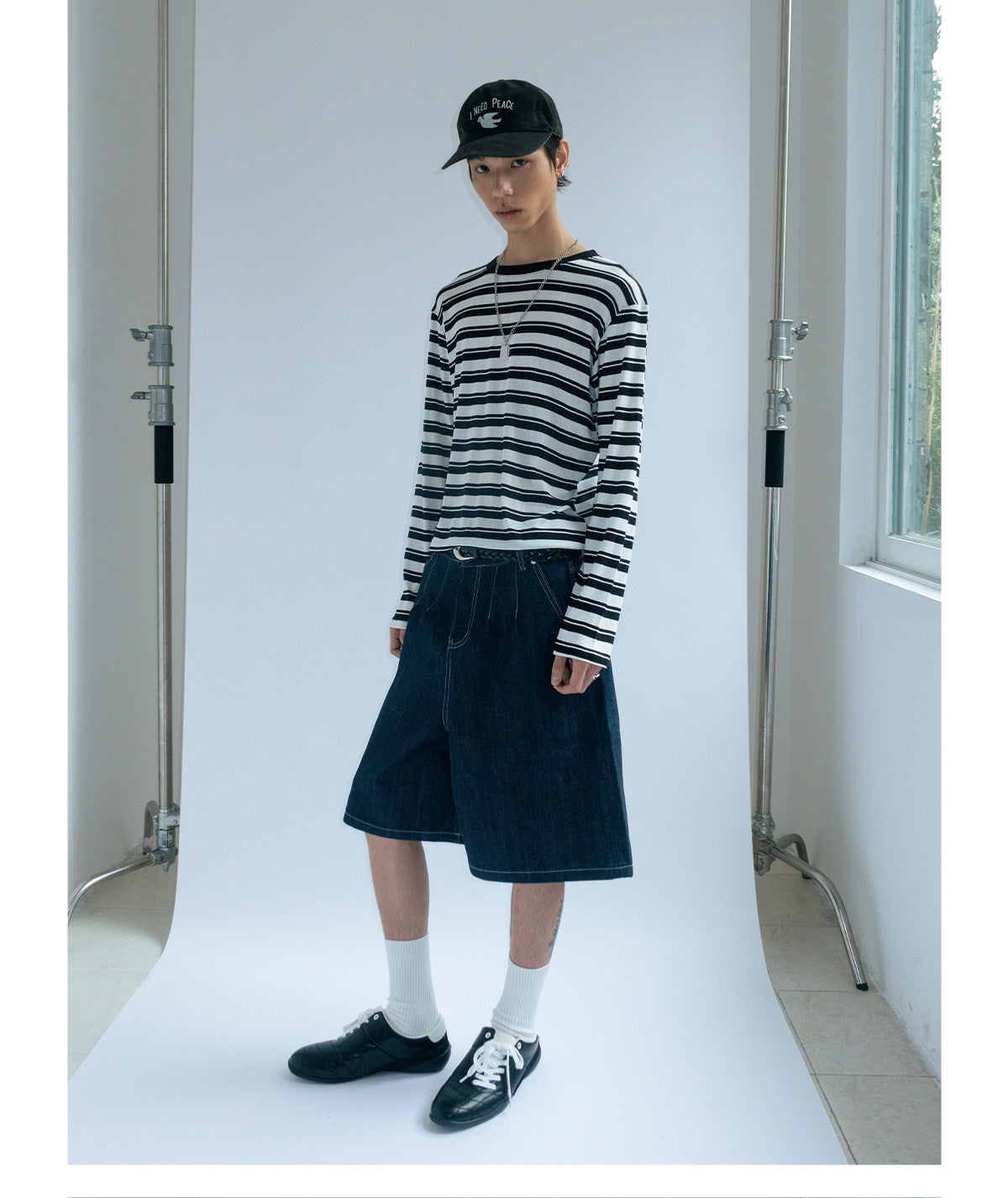 Wide neck striped long-sleeved T-shirt