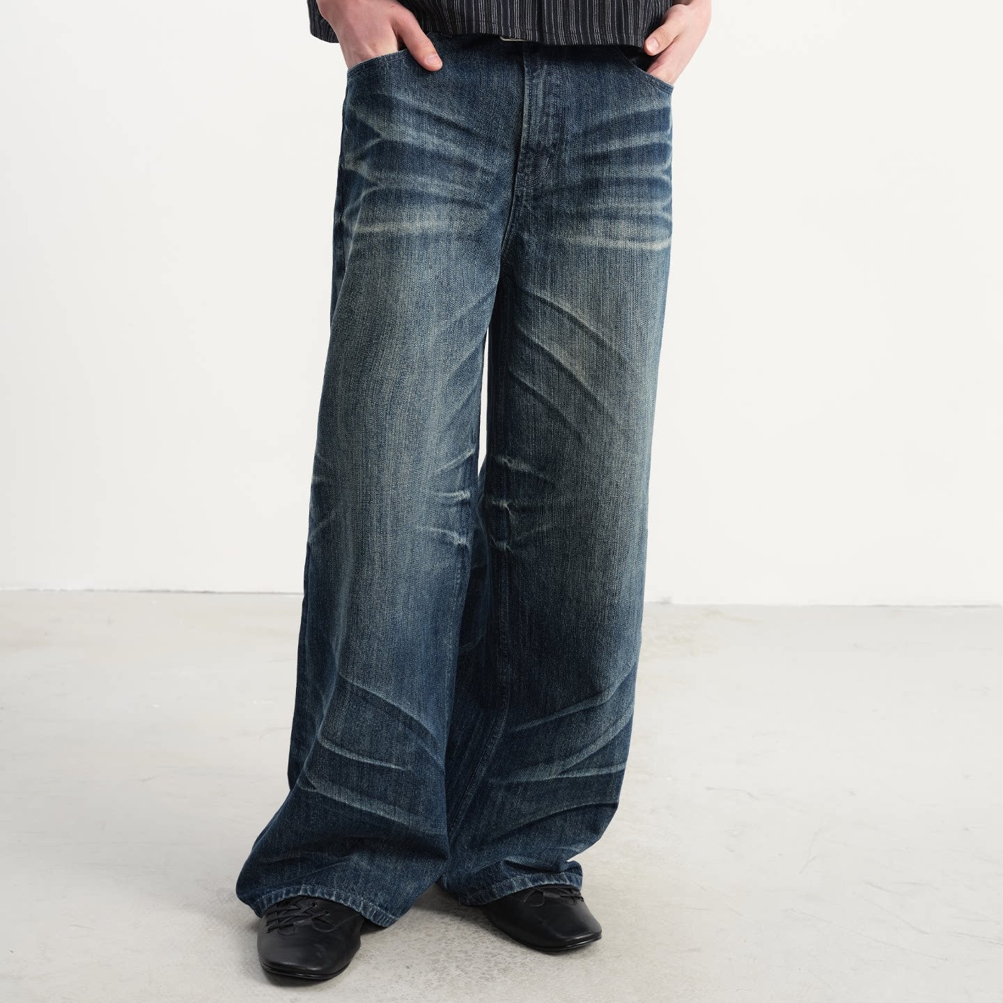 3D pressed pleats washed Jeans
