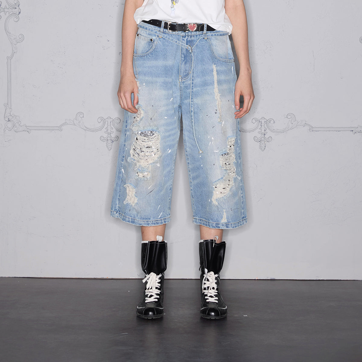 Dirty Paint Damaged cropped Diamond jeans