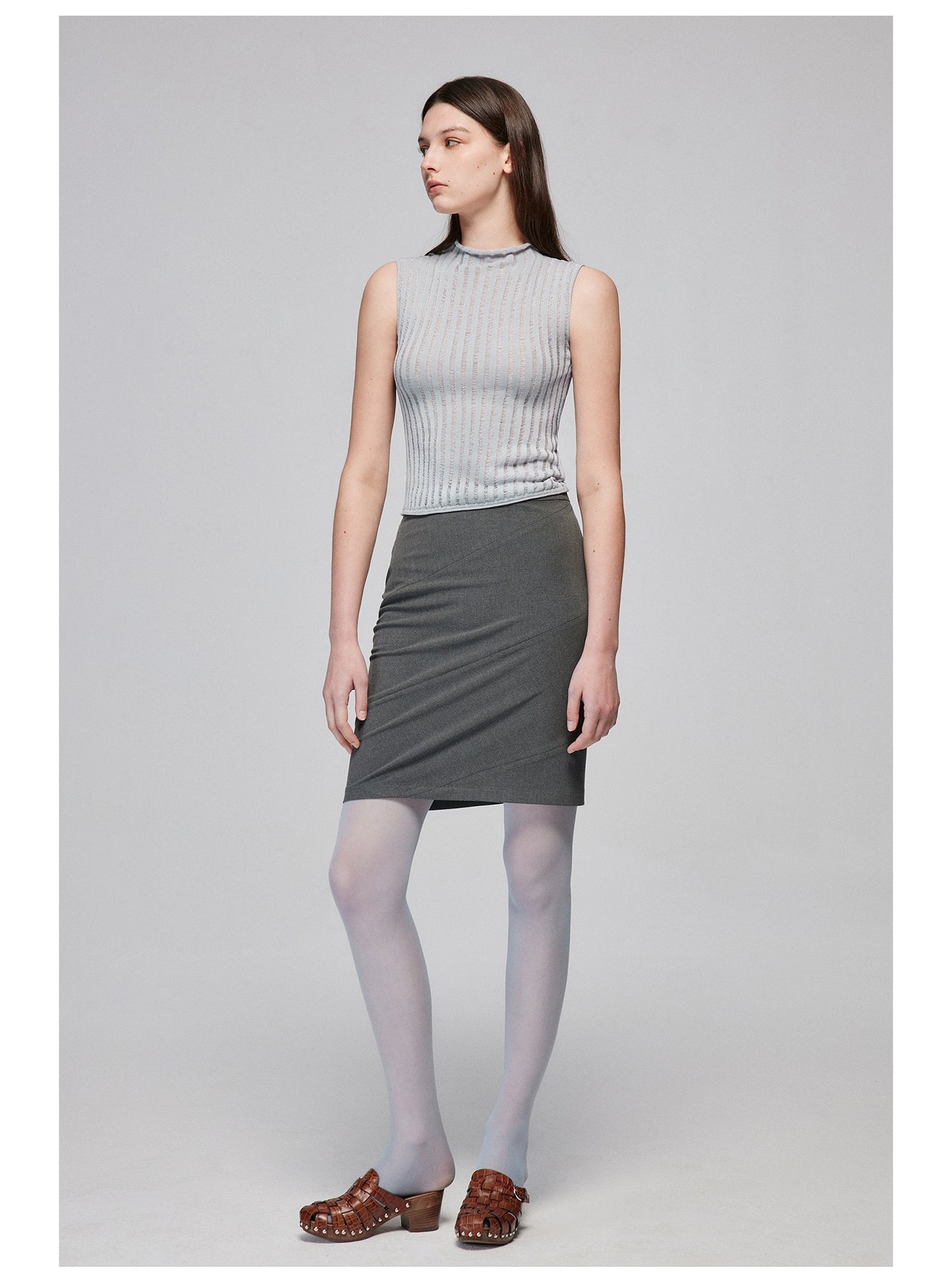 Rolled-edge knit vest