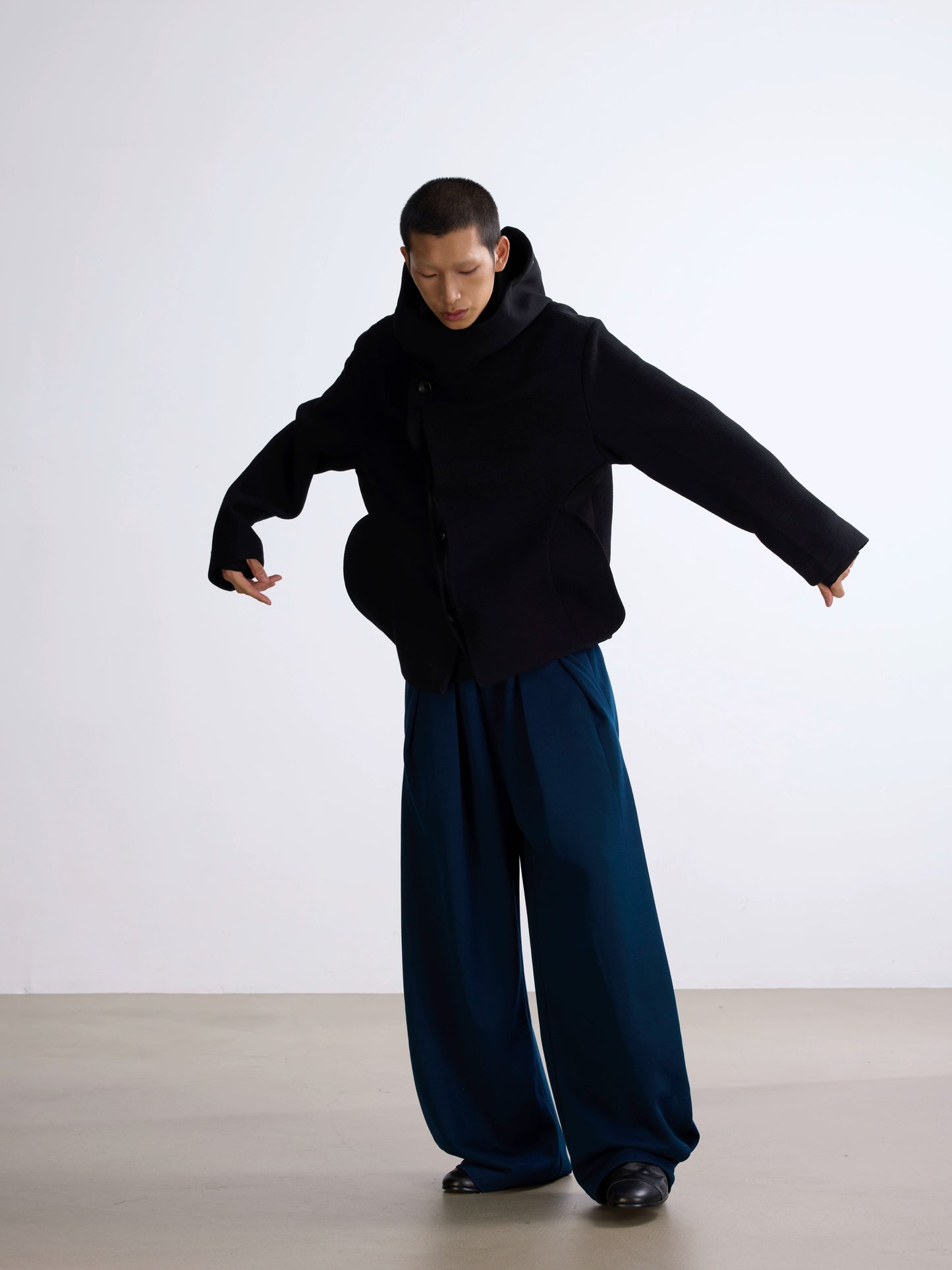 3D cut sweatpants trouser S09