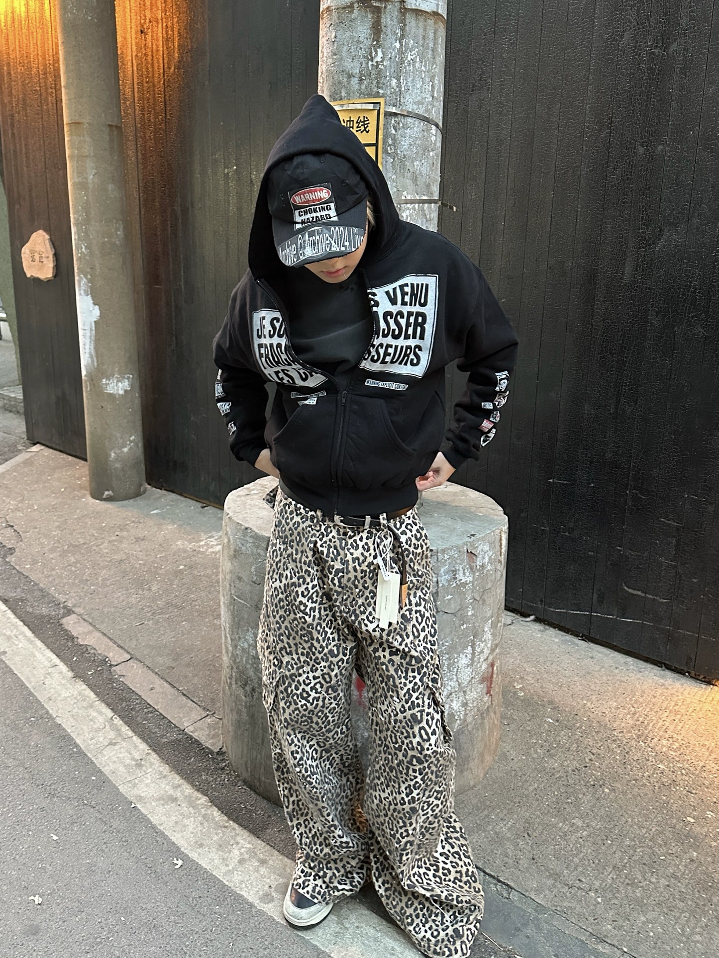 CSONLINEllc Sticker Distressed Print Fleece Heavy Zip Hoodie