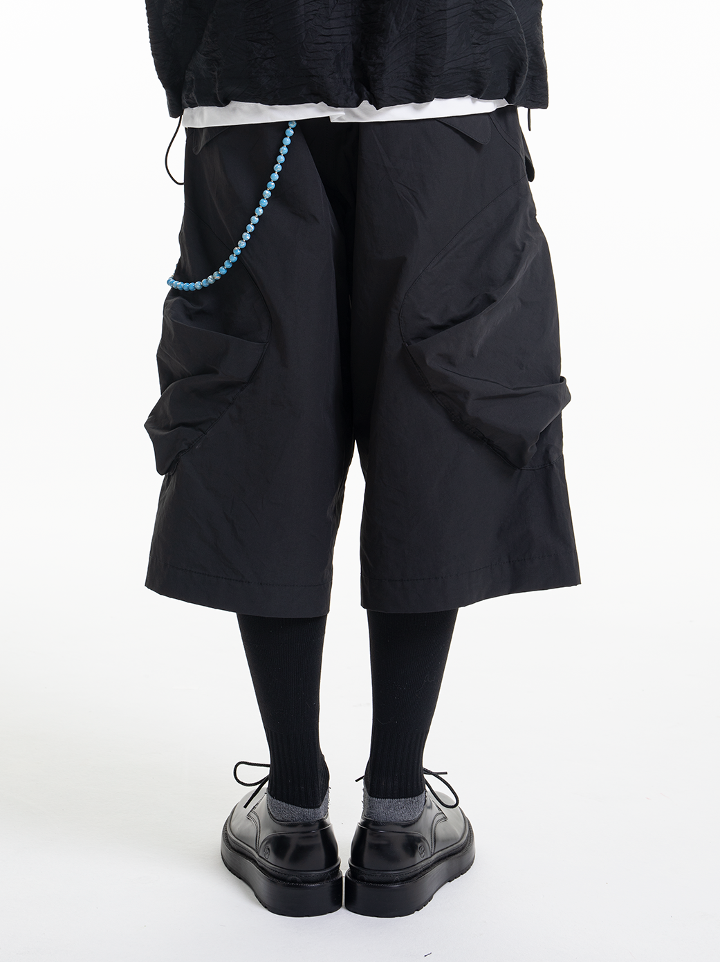 Sculpted Patch Pocket Shorts