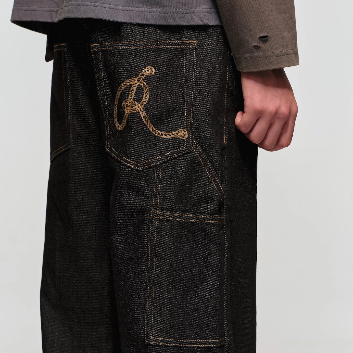 Straight Cow Fade-Resistant Jeans