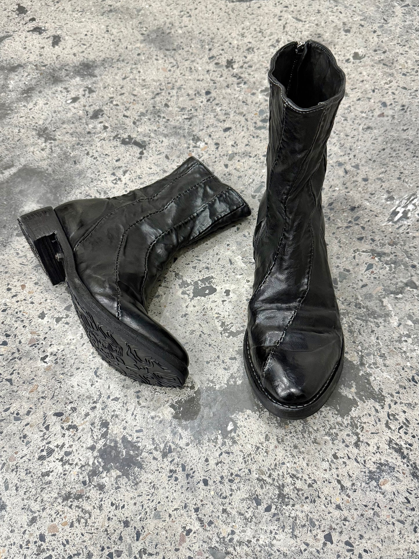 Kangaroo Leather Swivel Zipper Chelsea Boots