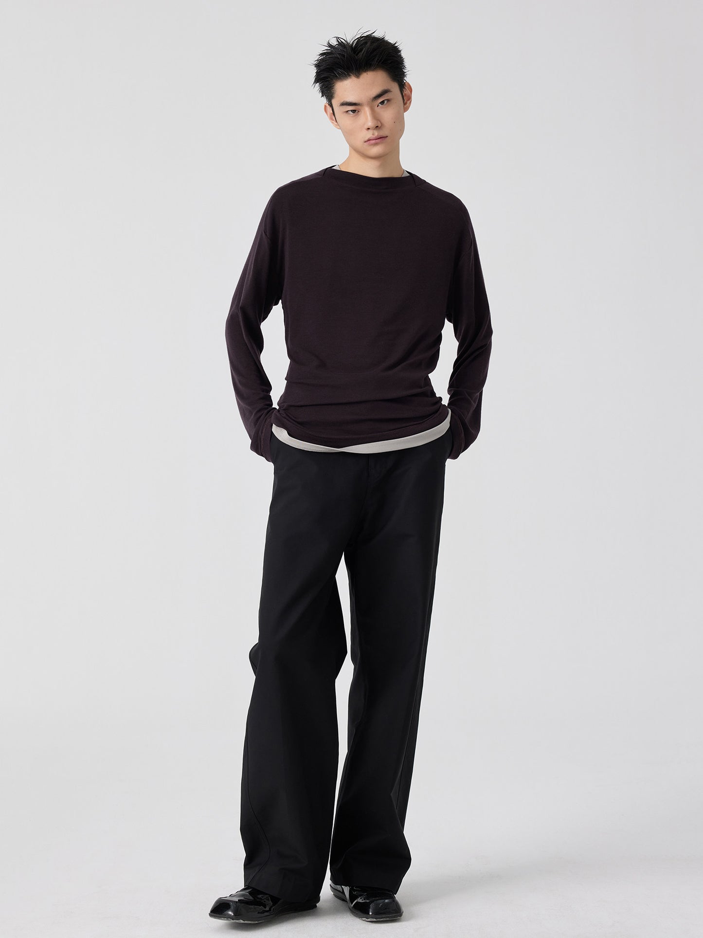 Straight Neck long-sleeved T-shirt