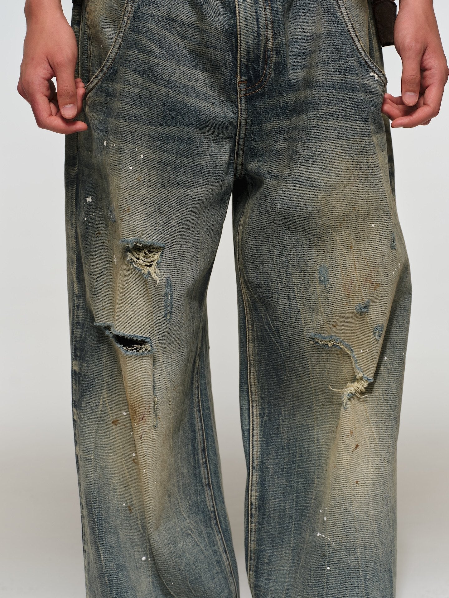 Straight Wash Dirty Ripped Jeans