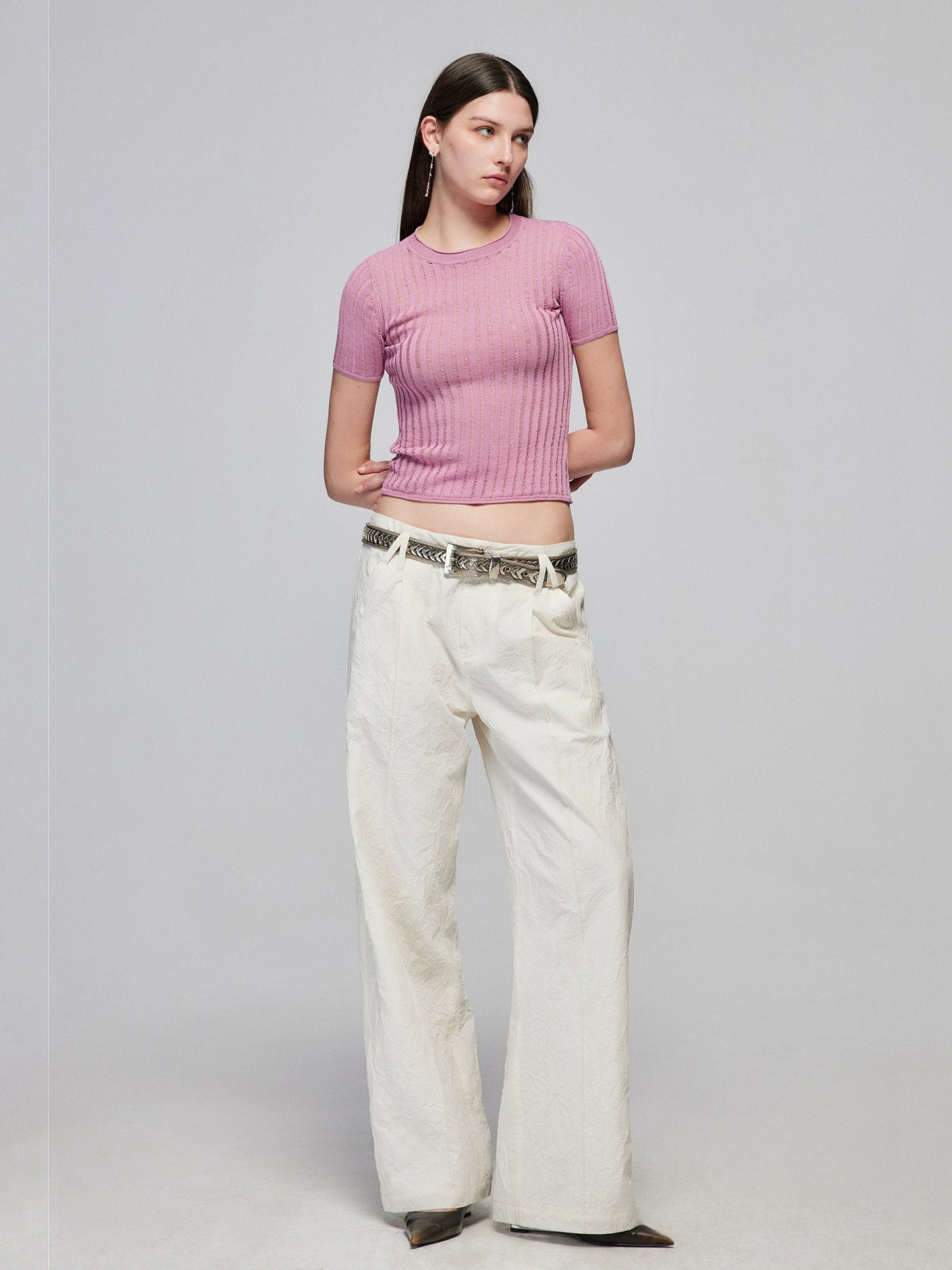 high-neck cropped short sleeve T-shirt
