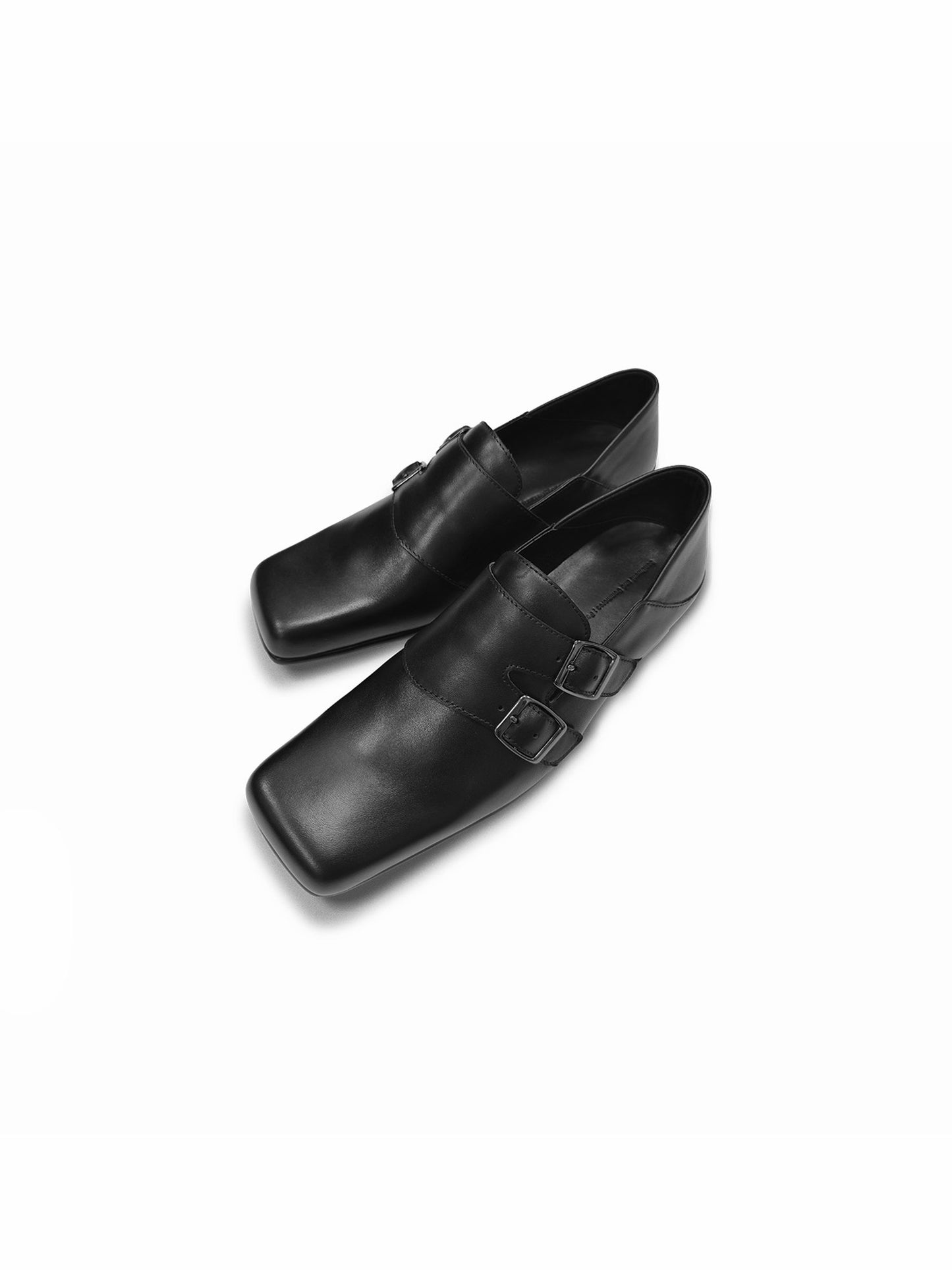 Square toe leather buckle shoes