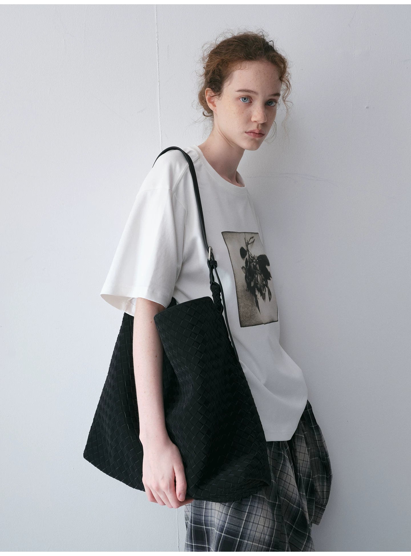 LIMPIDOUCLUS Hhandwoven suede crossbody bag