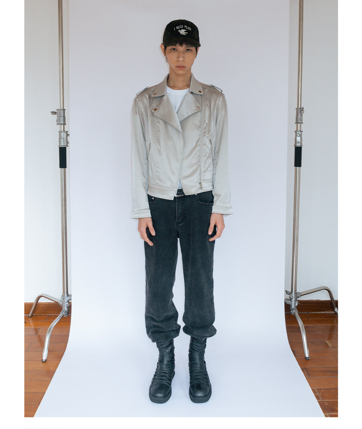 Glossy vintage cropped jacket