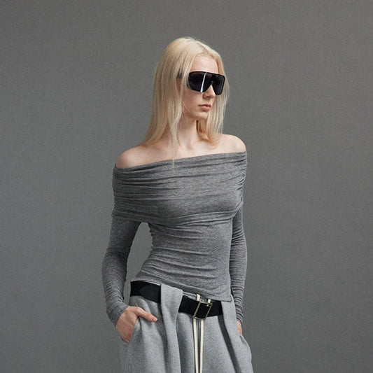 Stacked shoulder long sleeve T-shirt