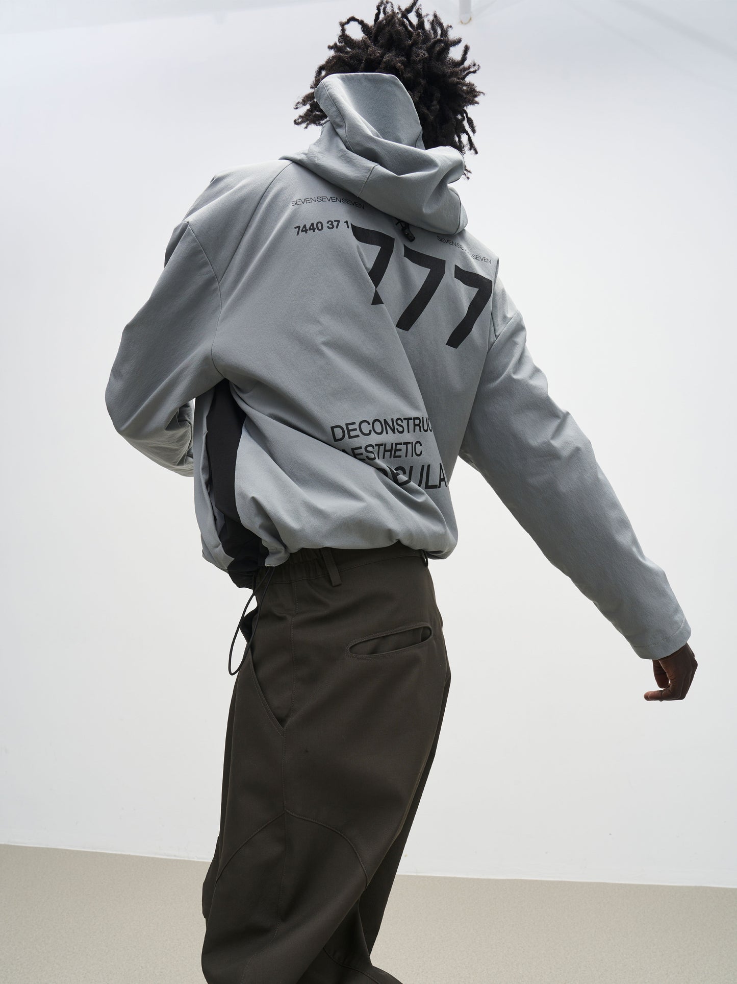 777 Organizing' two-tone patchwork softshell hooded jacket