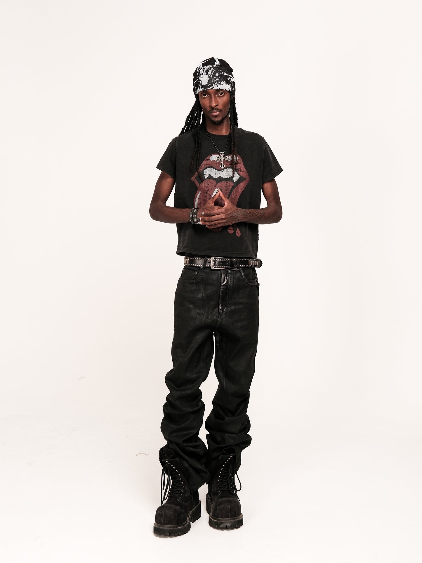 Tongue Spoof Distressed Short Sleeve T-shirt