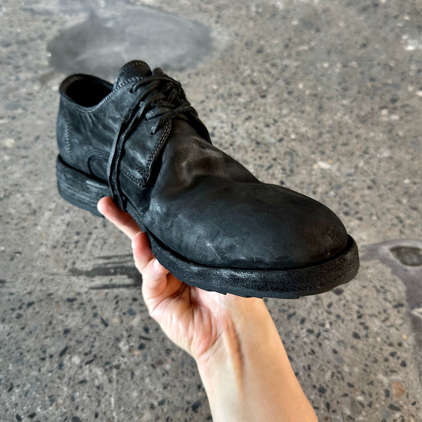 Washed distressed  Derby leather shoes